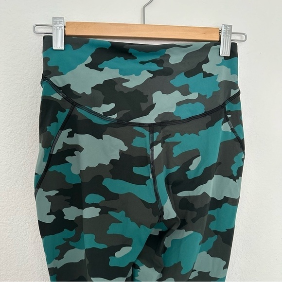 Lululemon Base Pace High-Rise Running Leggings Heritage Camo Teal Multi Size 6 - Picture 5 of 9